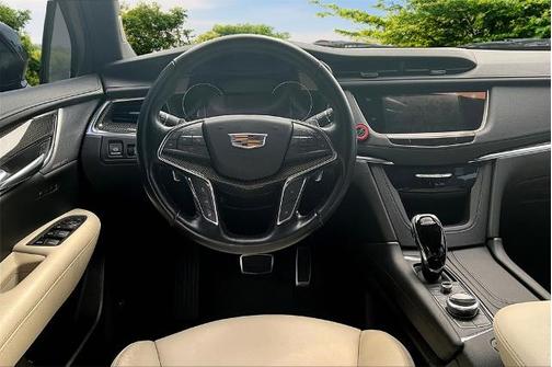 2021 Cadillac XT5 SPORT