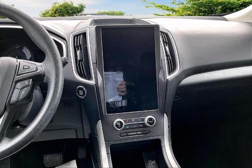 2021 Ford Edge SE