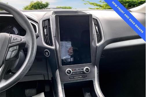 2021 Ford Edge SE