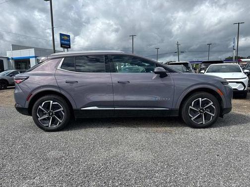 2025 Chevrolet Equinox EV LT