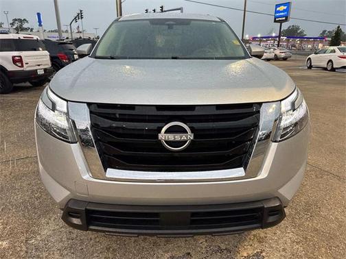 2025 Nissan Pathfinder SV FWD