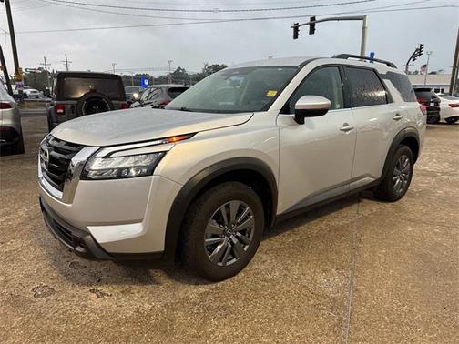 2025 Nissan Pathfinder SV FWD