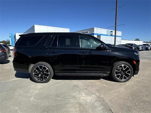 2022 Chevrolet Tahoe 4WD RST
