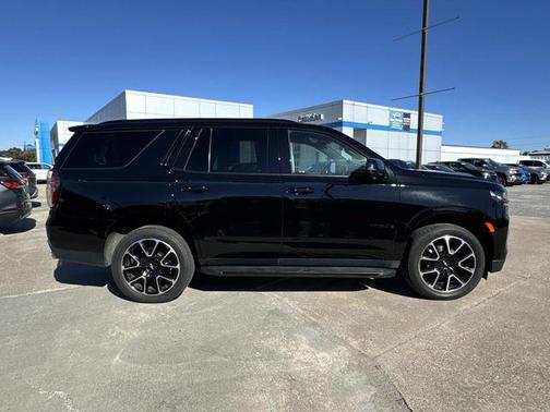 2022 Chevrolet Tahoe 4WD RST