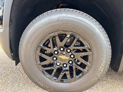 2025 Chevrolet Silverado EV LT