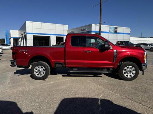 2023 Ford F-250 XLT