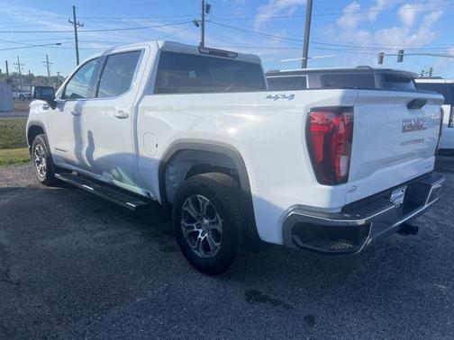 2024 GMC Sierra 1500 SLE