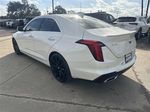 2022 Cadillac CT4 Luxury