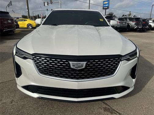 2022 Cadillac CT4 Luxury