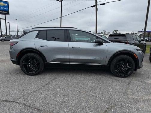 2025 Chevrolet Equinox EV RS