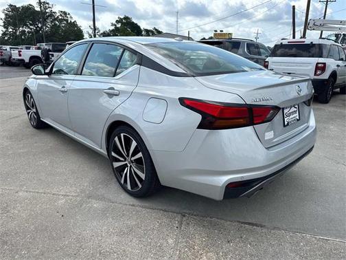 2020 Nissan Altima SR FWD