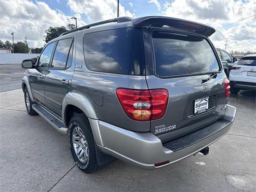 2004 Toyota Sequoia SR5