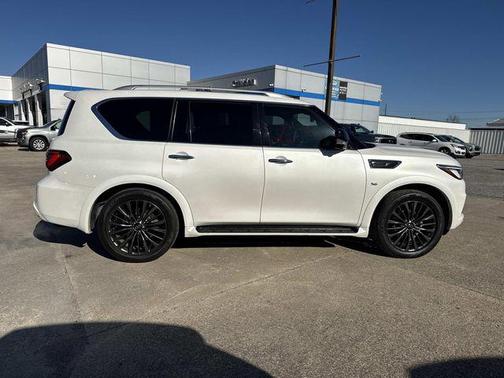 2020 INFINITI QX80 Luxe