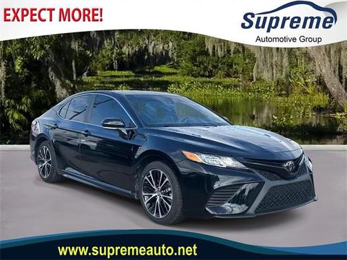 2018 Toyota Camry SE