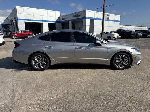Shimmering Silver Pearl 2020 Hyundai SONATA SEL