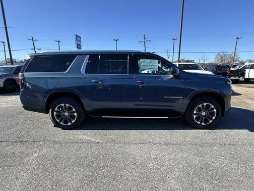 2026 Chevrolet Suburban LS