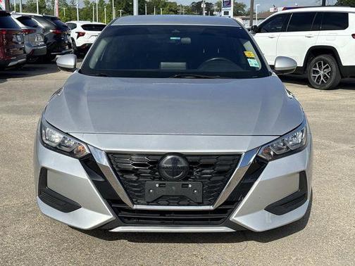 Brilliant Silver Metallic 2022 Nissan Sentra SV