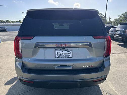 Sterling Metallic 2023 GMC Yukon 4WD AT4