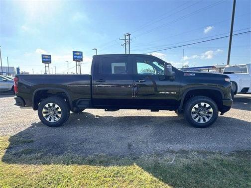 2026 Chevrolet Silverado 2500 Custom