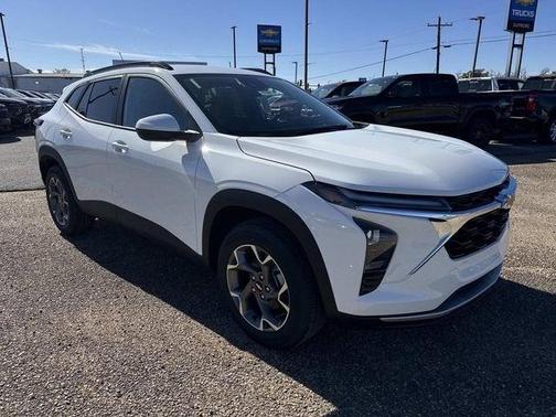 Summit White 2026 Chevrolet Trax LT