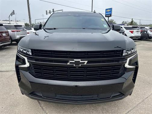 2023 Chevrolet Suburban RST
