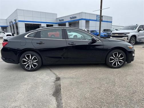 2024 Chevrolet Malibu FWD RS
