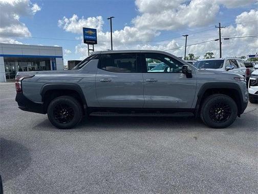 2025 Chevrolet Silverado EV LT