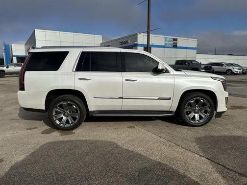 2017 Cadillac Escalade Base