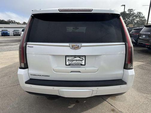 2017 Cadillac Escalade Base