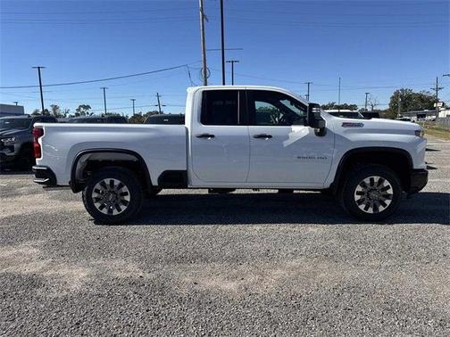 2026 Chevrolet Silverado 2500 Custom