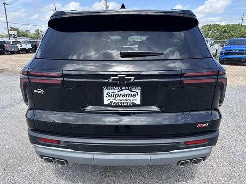 Mosaic Black Metallic 2026 Chevrolet Traverse AWD Z71