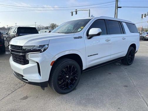 2023 Chevrolet Suburban 4WD High Country