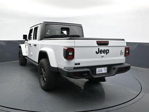 2024 Jeep Gladiator Sport