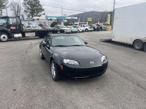 2006 Mazda MX-5 Miata 