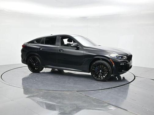 2021 BMW X6 M50i