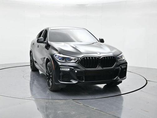 2021 BMW X6 M50i