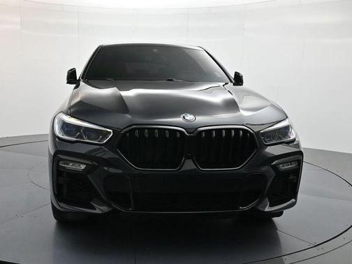2021 BMW X6 M50i