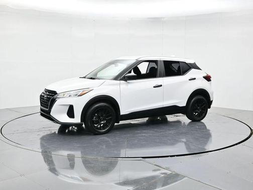 2022 Nissan Kicks S