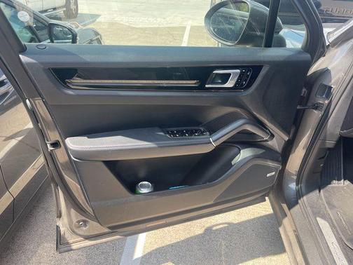 2019 Porsche Cayenne Base