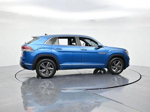 2024 Volkswagen Atlas Cross Sport 2.0T SEL R-Line