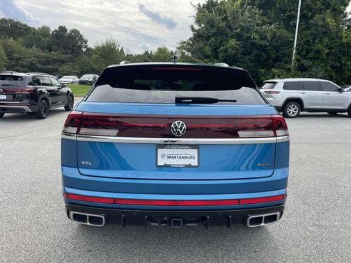 2024 Volkswagen Atlas Cross Sport 2.0T SEL R-Line
