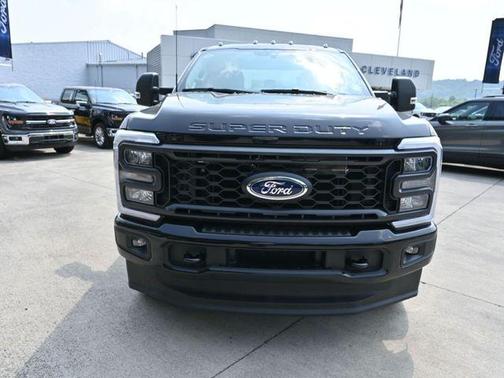 2025 Ford F-350 XL