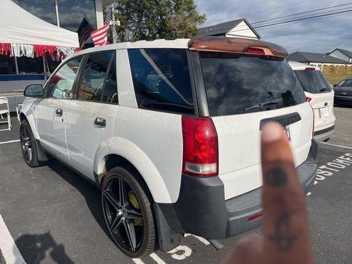 2005 Saturn Vue BASE