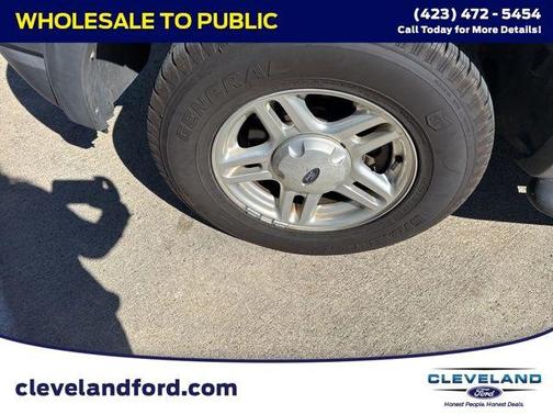 2003 Ford Explorer XLS