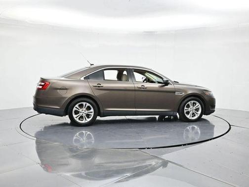 2015 Ford Taurus SE