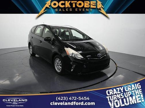 2013 Toyota Prius v Two