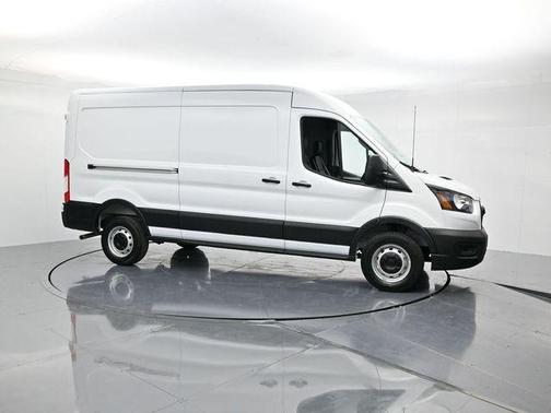 2026 Ford Transit-250 148 WB Medium Roof Cargo
