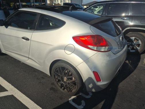 2012 Hyundai Veloster Base