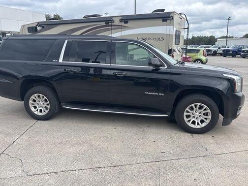 2019 GMC Yukon XL SLT