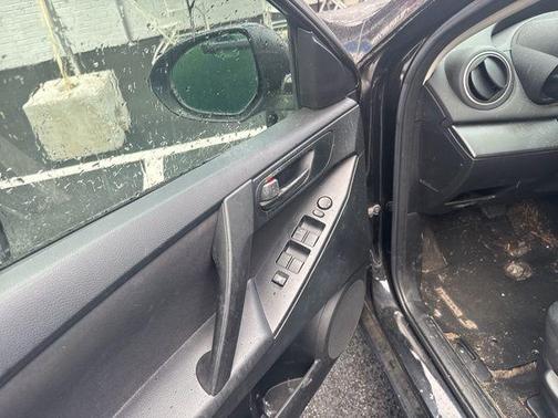 2010 Mazda Mazda3 i Sport